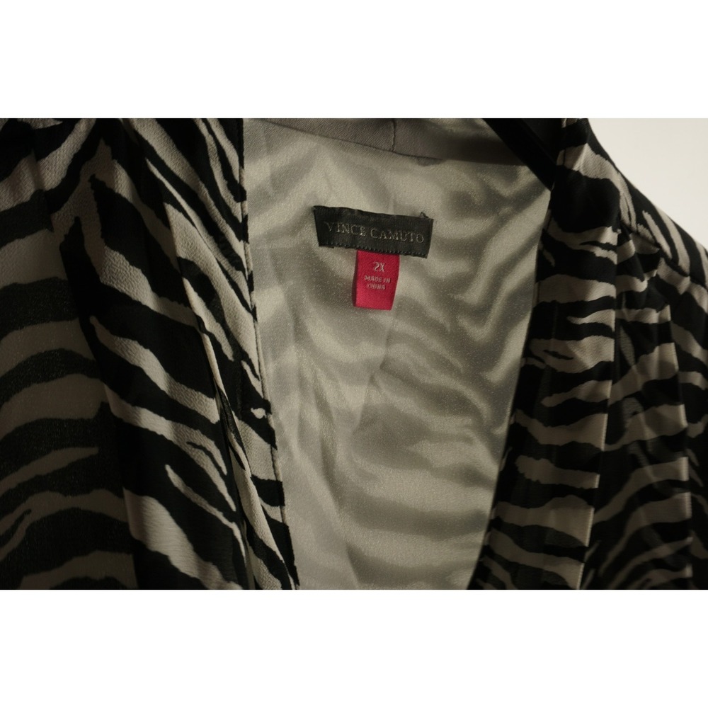 New Halogen Women's 2X Smocked Cuff Zebra Print Chiffon Button Up V-Neck Blouse - Picture 3 of 9